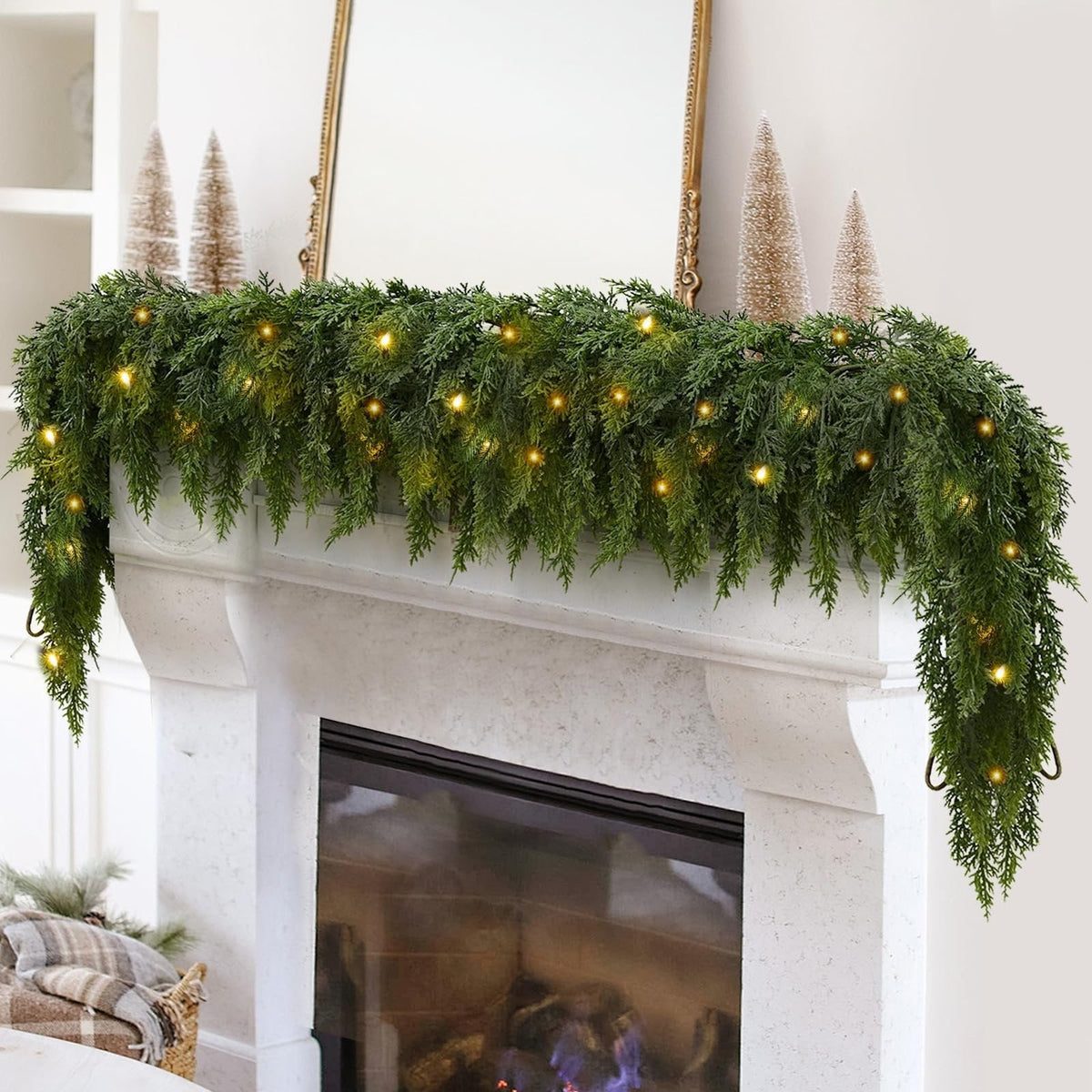Pre-lit Christmas Cedar Garland